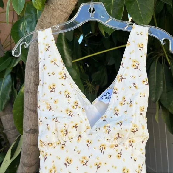 🌼 Princess Polly Nellie Floral Mini Dress. - Picture 4 of 12